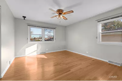 18 S Vista Avenue, Addison, IL 60101 - Photo 23