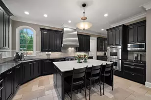 677 Greenleaf Ave, Glencoe, IL 60022 - Photo 15