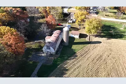 9729 Beaver Valley Road, Belvidere, IL 61008 - Photo 7