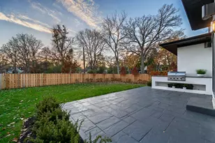 [Address not provided], Glencoe, IL 60022 - Photo 19