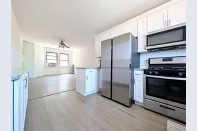 5655 N Spaulding Avenue #2W, Chicago, IL 60659 - Photo 9