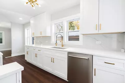 9633 S Yale Avenue, Chicago, IL 60628 - Photo 11