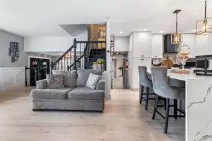 7 Purchase Ct, Bolingbrook, IL 60440 - Photo 3