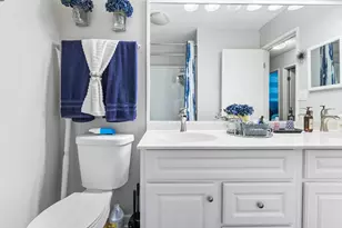 7 Purchase Ct, Bolingbrook, IL 60440 - Photo 5