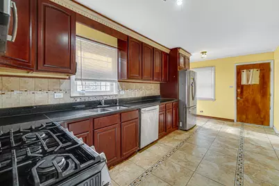 [Address not provided], Chicago, IL 60634 - Photo 5