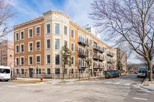 1024 W Ainslie St, Chicago, IL 60640 - Photo 1