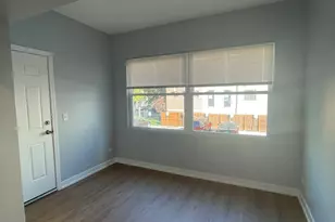 1024 W Ainslie St, Chicago, IL 60640 - Photo 9