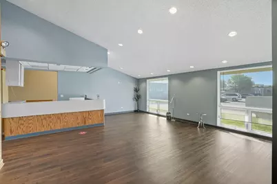 2450 Glenwood Avenue, Joliet, IL 60435 - Photo 7