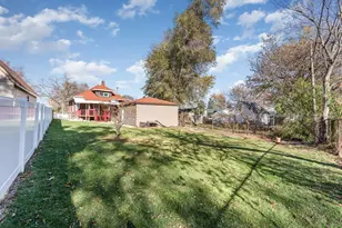 1311 Kane St, Aurora, IL 60505 - Photo 13