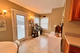 1N261 Stacy Ct, Glen Ellyn, IL 60137 - Photo 5