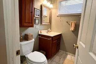 1N261 Stacy Ct, Glen Ellyn, IL 60137 - Photo 9