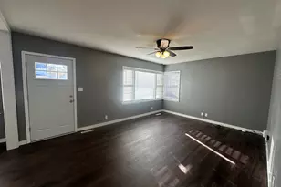 412 E Main St, Morrison, IL 61270 - Photo 9