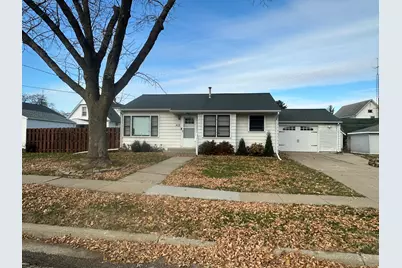 412 E Main Street, Morrison, IL 61270 - Photo 1