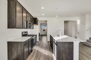 313 Snowdrop Ln, Elgin, IL 60124 - Photo 5