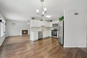 4506 W Forest Ave, Waukegan, IL 60085 - Photo 7