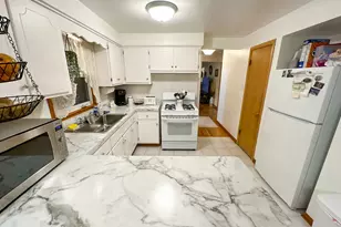 6152 W 64th Pl, Chicago, IL 60638 - Photo 11