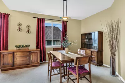 77 Bridlepath Drive, Lindenhurst, IL 60046 - Photo 9