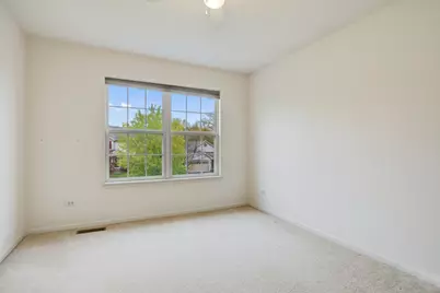 77 Bridlepath Drive, Lindenhurst, IL 60046 - Photo 35