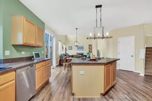 77 Bridlepath Dr, Lindenhurst, IL 60046 - Photo 19