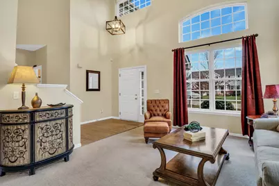 77 Bridlepath Drive, Lindenhurst, IL 60046 - Photo 5