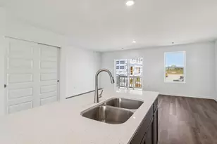 6530 Linden Trl, Wonder Lake, IL 60097 - Photo 11