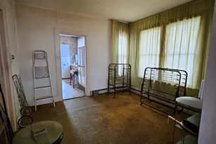 4171 W Eddy St, Chicago, IL 60641 - Photo 5