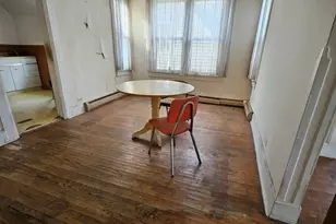 4171 W Eddy St, Chicago, IL 60641 - Photo 13