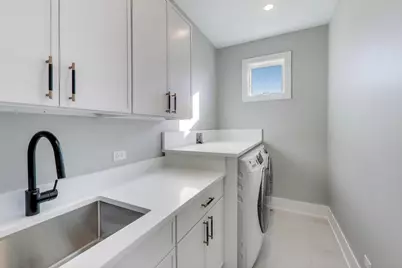 3929 N Francisco Avenue, Chicago, IL 60618 - Photo 33