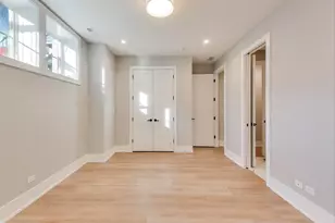 3929 N Francisco Ave, Chicago, IL 60618 - Photo 39