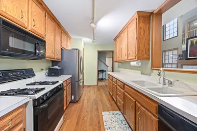 1016 Middleton Place #1016, Lisle, IL 60532 - Photo 11