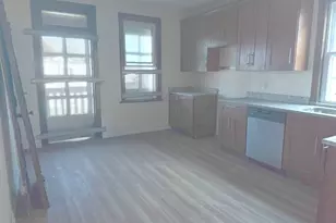 741 N Trumbull Ave, Chicago, IL 60624 - Photo 17