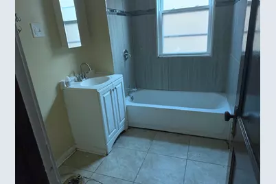 741 N Trumbull Avenue, Chicago, IL 60624 - Photo 15