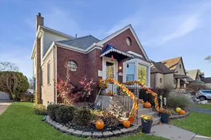 9710 S Harding Ave, Evergreen Park, IL 60805 - Photo 1