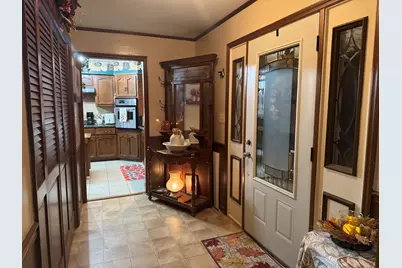 21 Colonial Drive, Clifton, IL 61727 - Photo 9