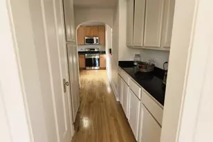 6724 S Paxton Ave, Chicago, IL 60649 - Photo 7