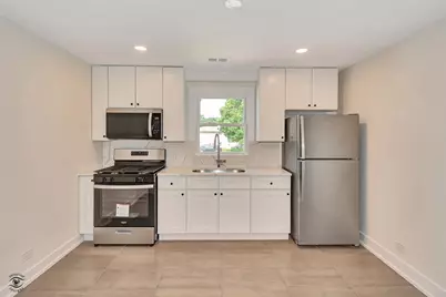 241 S Small Avenue #2N, Kankakee, IL 60901 - Photo 9