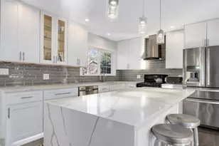 325 W Park Ave, Wheaton, IL 60189 - Photo 13