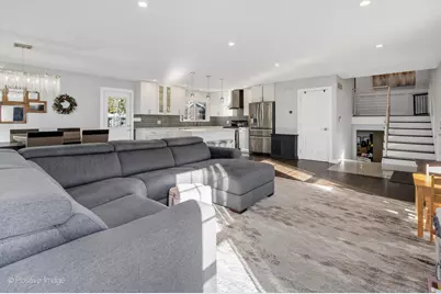 325 W Park Avenue, Wheaton, IL 60189 - Photo 5