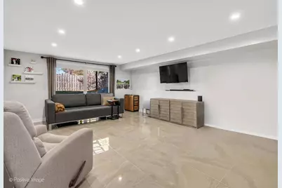 325 W Park Avenue, Wheaton, IL 60189 - Photo 23