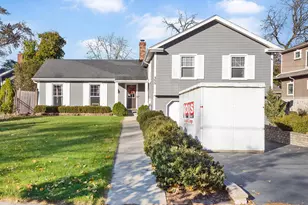 325 W Park Ave, Wheaton, IL 60189 - Photo 1