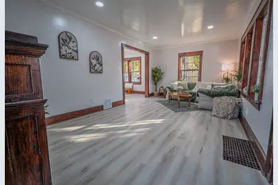 504 S Kreitzer Avenue, Bloomington, IL 61701 - Photo 5