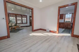 504 S Kreitzer Ave, Bloomington, IL 61701 - Photo 7