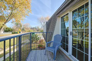 1111 Pleasant Run Dr, Wheeling, IL 60090 - Photo 25