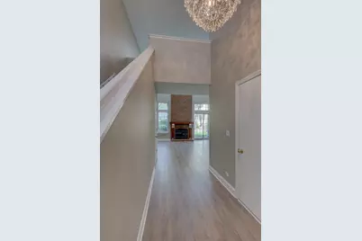 195 Island Court #195, Schaumburg, IL 60193 - Photo 3