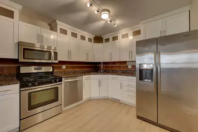 195 Island Court #195, Schaumburg, IL 60193 - Photo 13