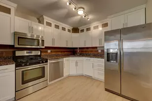 195 Island Ct, Schaumburg, IL 60193 - Photo 13