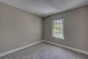 195 Island Ct, Schaumburg, IL 60193 - Photo 17