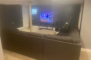 8212 S Crandon Ave, Chicago, IL 60617 - Photo 13