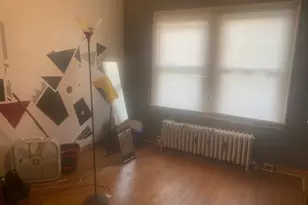 8212 S Crandon Ave, Chicago, IL 60617 - Photo 3