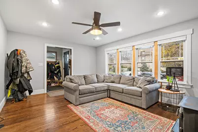 6226 N Niagara Avenue, Chicago, IL 60631 - Photo 3